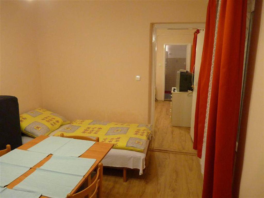 Pallosi Haz "A" Sárvár Exterior foto